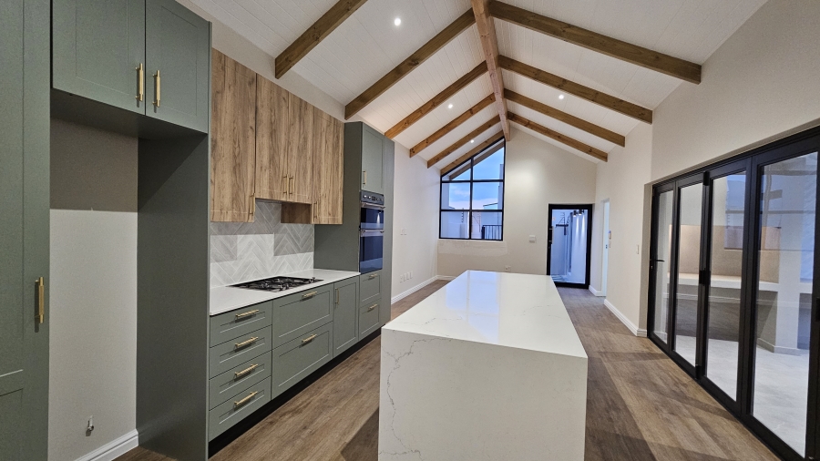 3 Bedroom Property for Sale in Sandown Western Cape